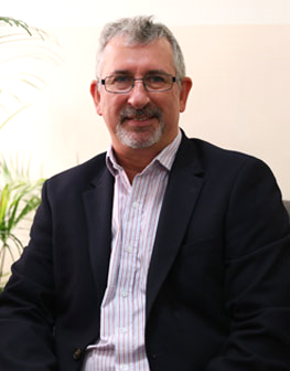 Paul Derek Hetherington, Executive Head – Middle & International Programmes